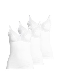 Drie witte camisolés met verstelbare spaghettibandjes, kantdetails langs de halslijn en een gladde, zachte stofstructuur.