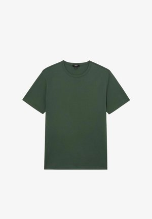 Tricou verde închis cu mâneci scurte și decolteu rotund, design simplu, așezat plan pe fundal alb, eticheta cu mărime vizibilă în interiorul gulerului.