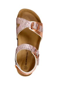 Sandales pailletées roses avec des sangles réglables, des accents de boucle métallique et une semelle intérieure marron douce ; design ouvert à l'avant, construction légère.
