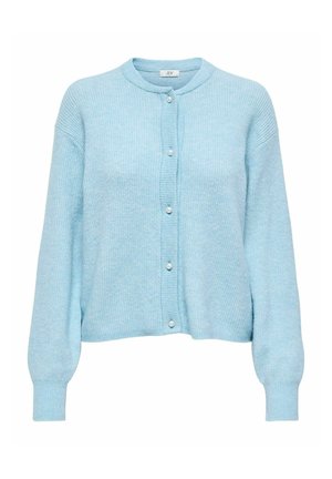 Lys blå strikket cardigan med ribbet tekstur, rund halsudskæring og knaplukning. Har perle-lignende knapper og vide ærmer.