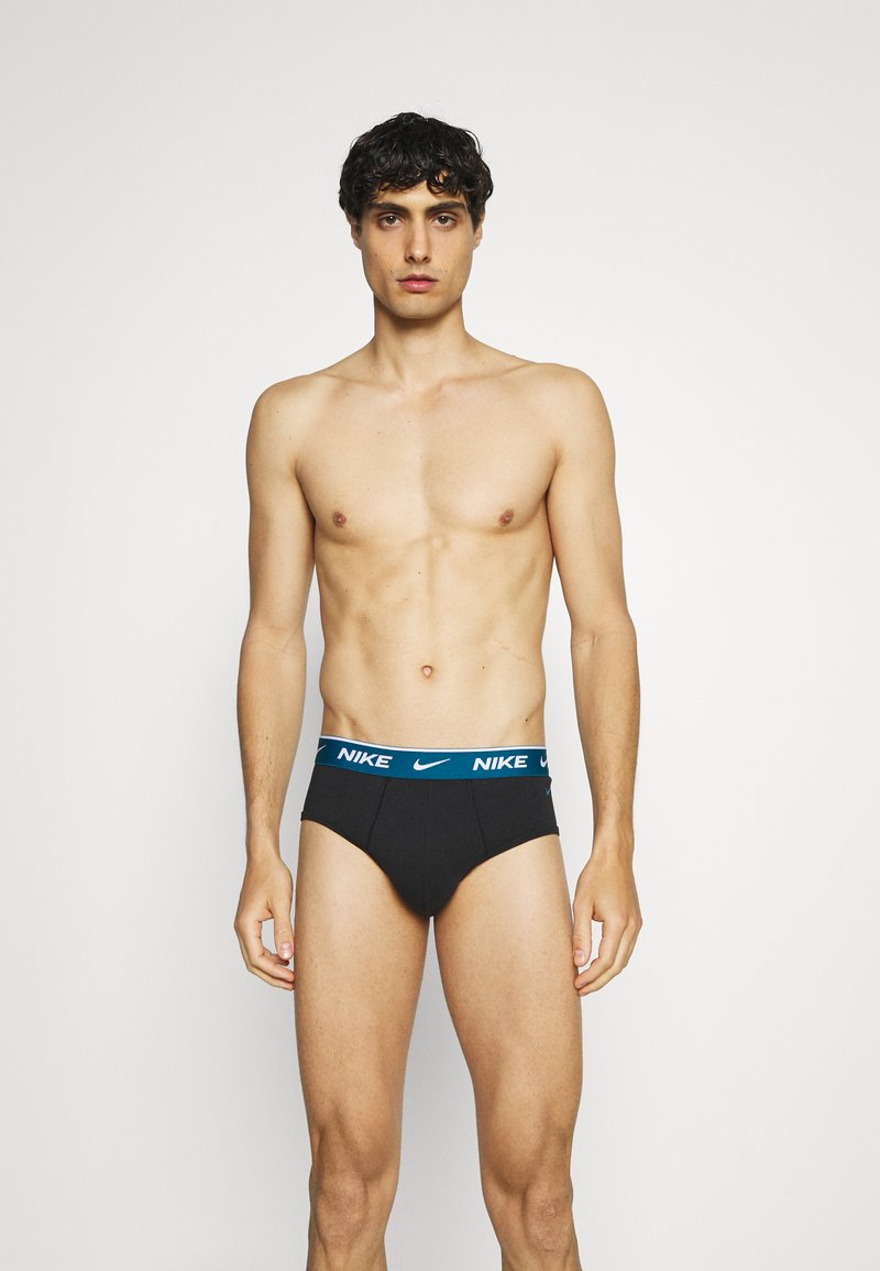 Nike Underwear BRIEF 3 PACK - Cuecas - black/sweet beet