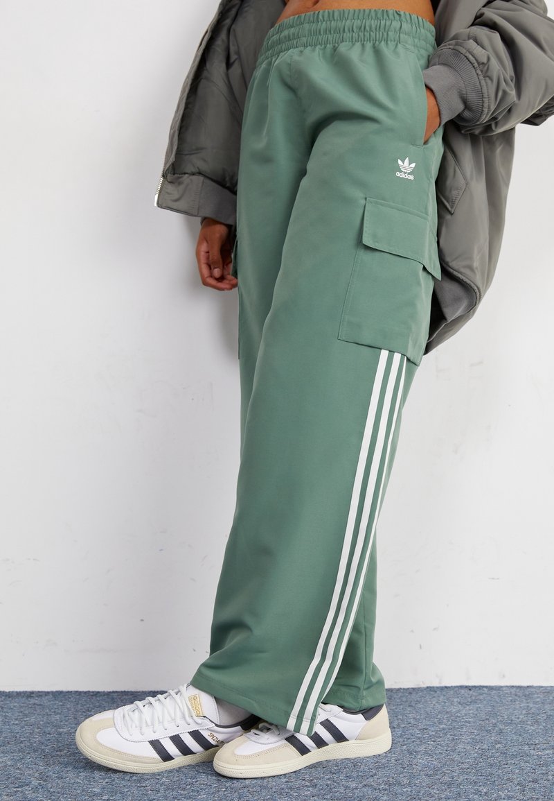 adidas Originals Pantaloni cargo khaki/cachi (Second hand