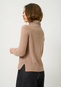 Authentic Cashmere COL ROULÉ - Maglione - mottled camel