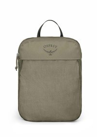 Olijfgroene nylon reistas met een gestructureerd gaasontwerp, ritssluiting en een handvat aan de bovenkant. Voorzien van Osprey branding op de voorkant.