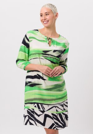 TUZZI Freizeitkleid - fresh green ecru deep sea