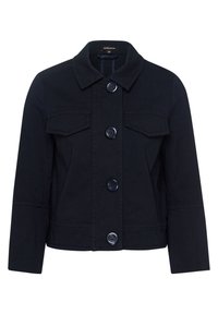 Meriininsininen farkkutakki, jossa on klassinen kaulus, etutaskut, napitettava sulkeminen sekä tikatut yksityiskohdat hihoissa ja helmassa.