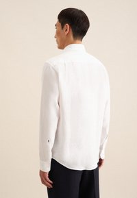 Seidensticker REGULAR - Skjorter - white