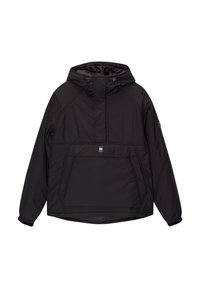 Giacca nera isolata con cappuccio, dotata di tasca frontale, chiusura con zip e polsini elastici. Texture liscia e materiale resistente.