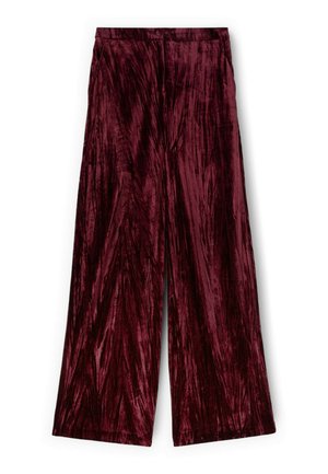 Pantaloni a gamba larga bordeaux realizzati in morbido velluto testurizzato. Presentano una superficie liscia con un sottile motivo ondulato e una vita aderente.