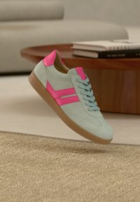 Non sélectionné, galcier/pink