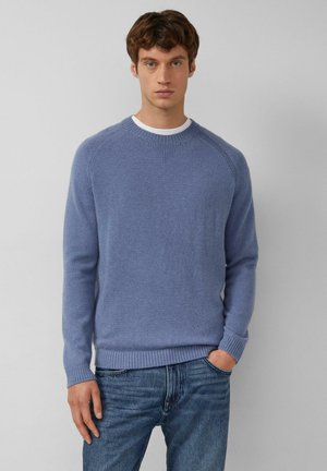 - Sweter