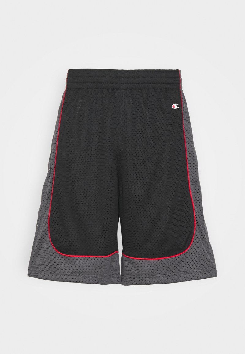 Svarta sportshorts med röda detaljer, mesh-material, elastisk midja och en logotyp på vänster sida. Kontrastgrå sid paneler.