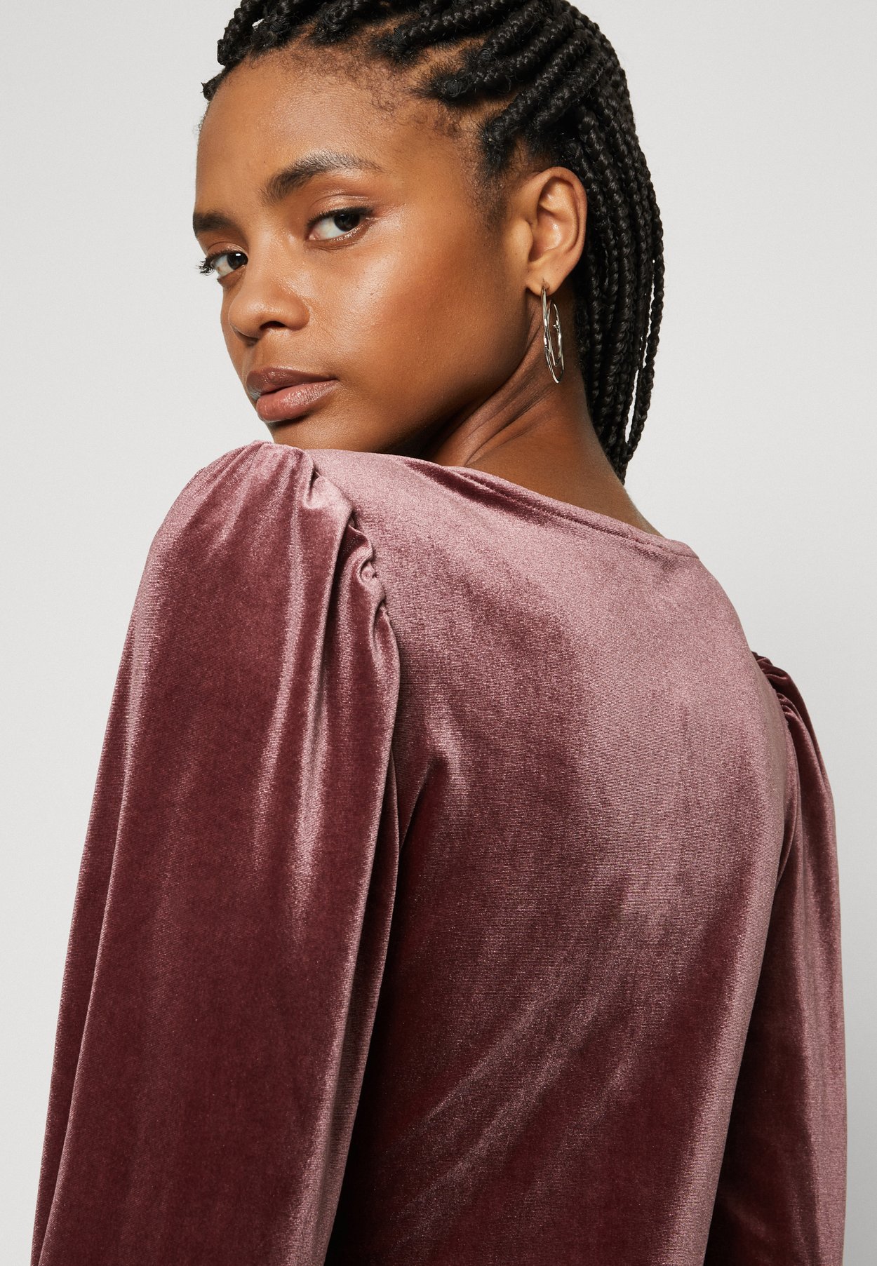 ONLSMOOTH V NECK DRESS