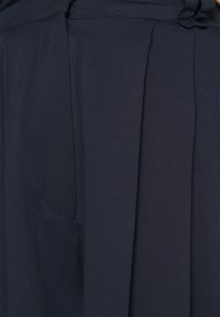 VILA Shorts - dark blue