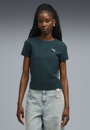 ESSENTIALS - T-shirts basic - green terrain