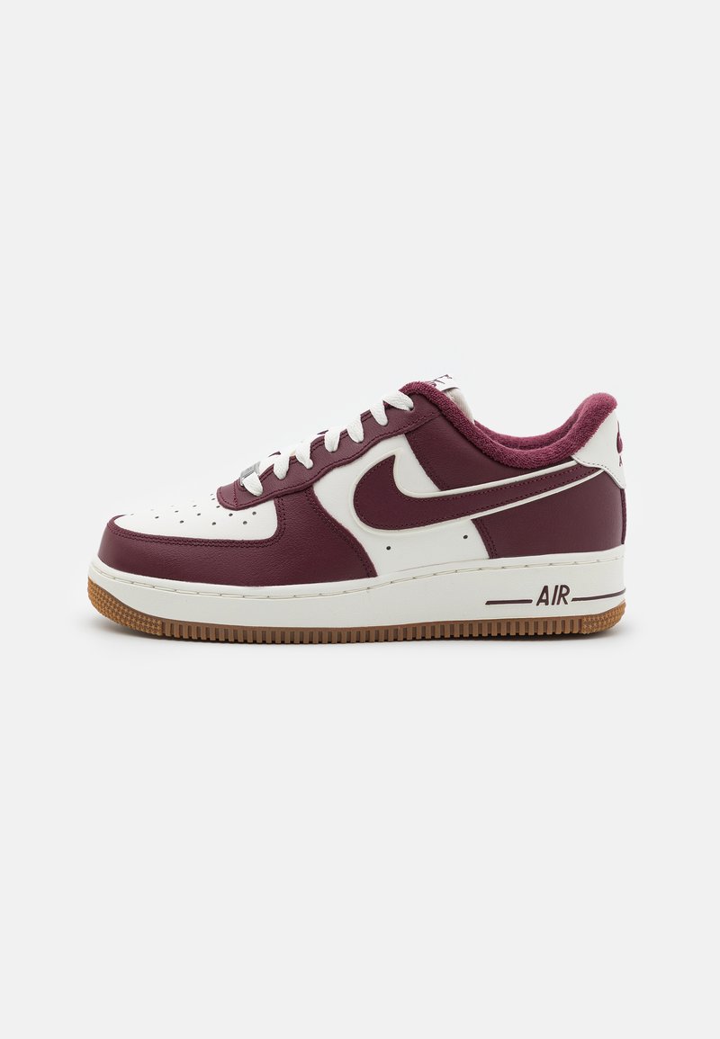 nike air force 1 07 low maroon