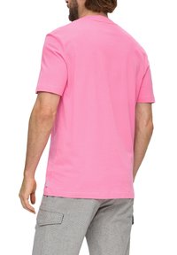 s.Oliver MIT FRONTPRINT - T-Shirt print - rosa