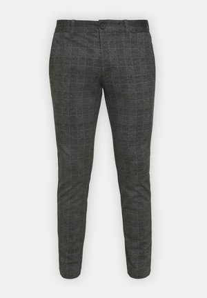 Pantalon slim gris foncé avec motif à carreaux subtil, bouton devant et passants de ceinture, présenté sur fond blanc.