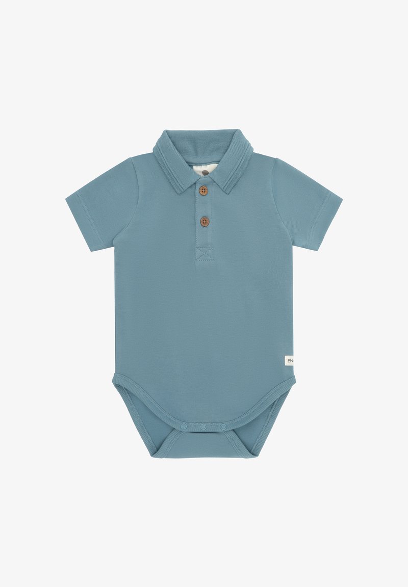 Niebieski, krótki rękaw body dla niemowląt z kołnierzykiem, dwoma drewnianymi guzikami i zapięciami zatrzaskowymi na dole.