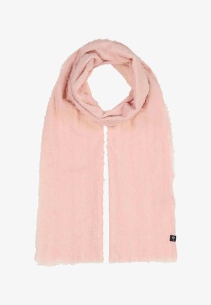 Zachtroze sjaal met getextureerde verticale draden, losjes in een lus gevouwen, met een klein zwart merkje aan één uiteinde.