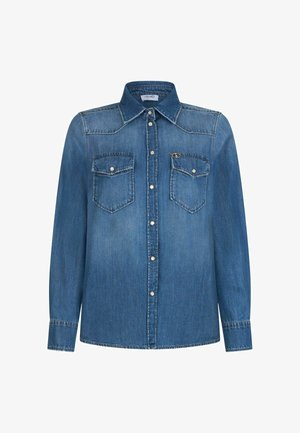 Duga traper košulja s dugim rukavima, bisernim kopčama na pritisak, preklopnim džepovima na prsima, šiljatim ovratnikom i značkom logotipa na desnom džepu.