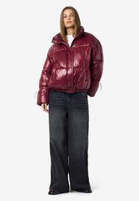 Noisy May NMALLIE SHINY PUFFER - Žieminė striukė - windsor wine