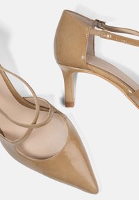 Alura LILIA RETRO STYLE - Pantofi clasici cu toc - beige