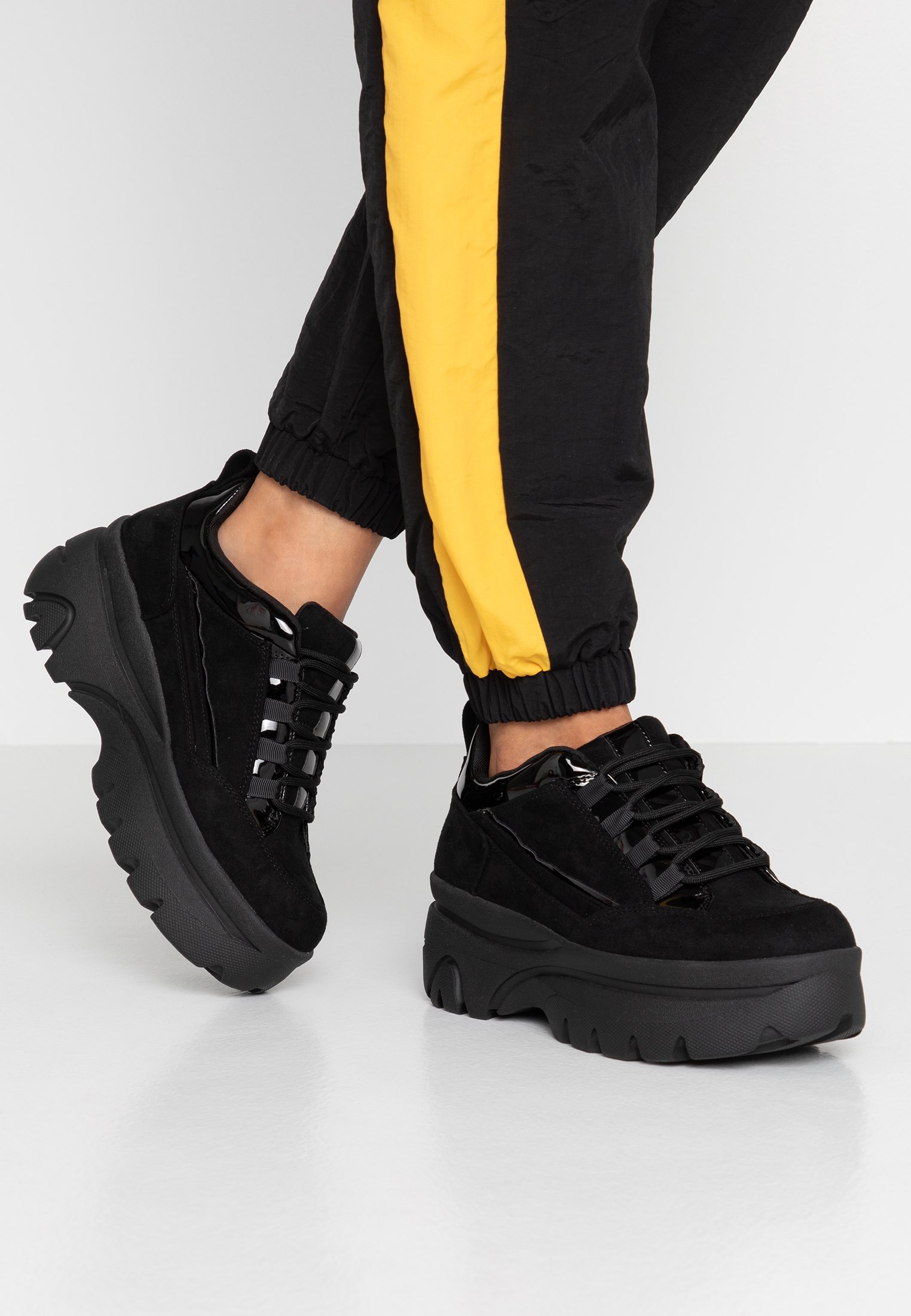 madden girl bounce sneakers