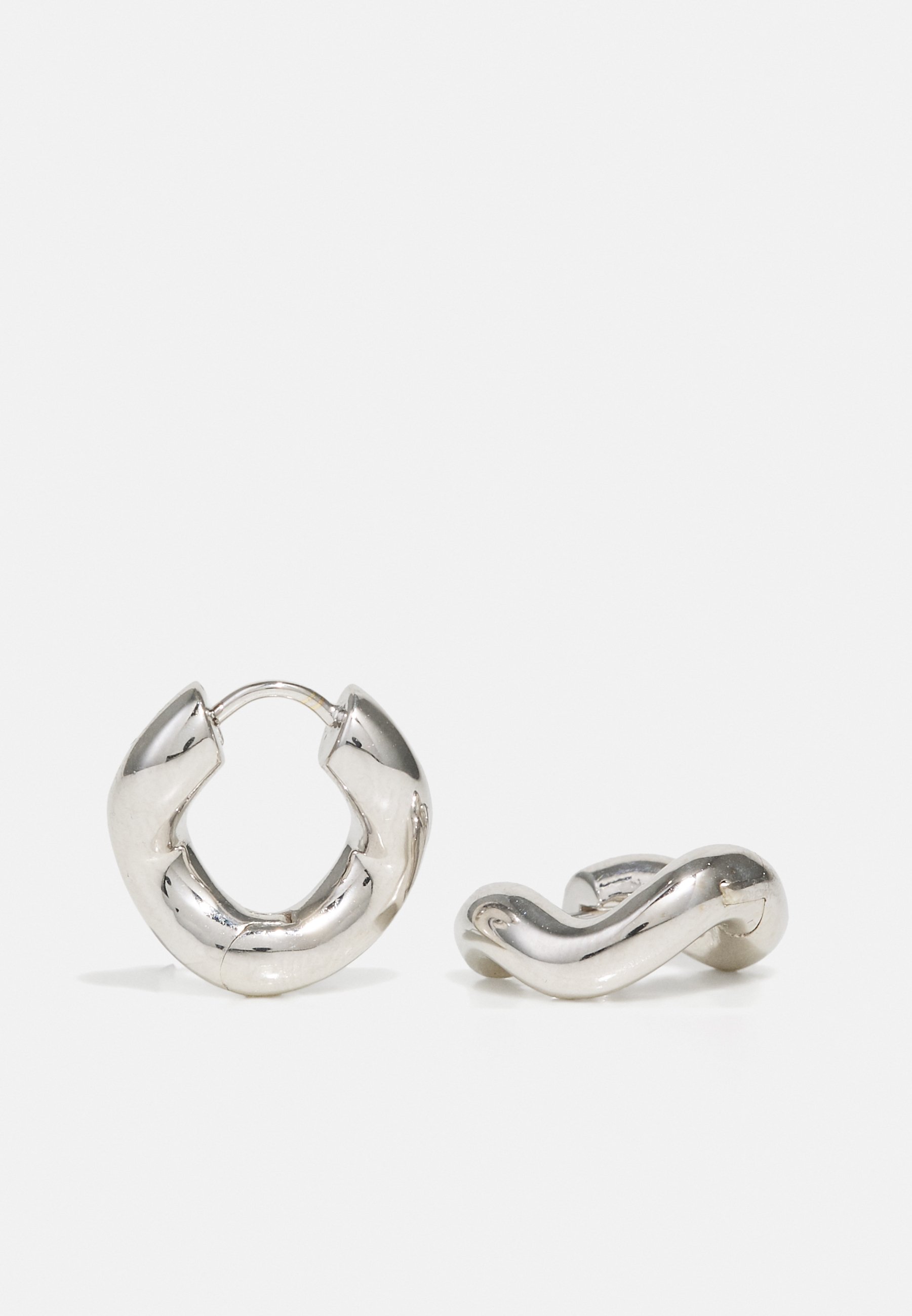 Charlotte Chesnais BOUCLES PETIT WAVE PAIRE - Earrings