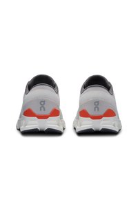 On CLOUD X 4 - Chaussures fitness - silver   flame