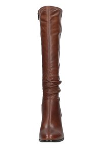 Bottes en cuir marron au-dessus du genou avec un design ajusté, des détails plissés, un bout rond et une fermeture éclair sur le côté pour plus de praticité.