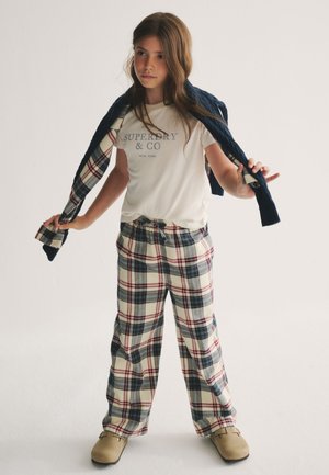 Superdry & Co, REGULAR FIT - T-SHIRT AND CHECK TROUSERS SET  . - Püksid - white