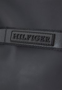 Tommy Hilfiger MONOTYPE ROLLTOP BACKPACK UNISEX - Zaino - black