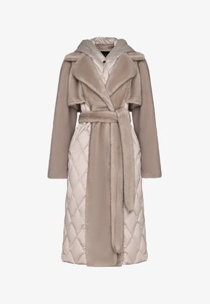 Cesare Gaspari Vinterfrakke - pearl