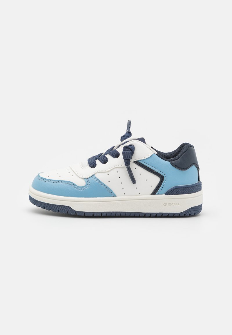 Geox - WASHIBA BOY - Sneaker low - white/light blue, Vergrößern