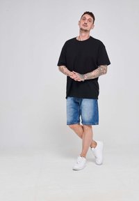 2Y Premium Shorts vaqueros - blue