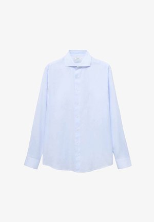 Chemise à manches longues bleu clair en tissu lisse, dotée d'un col classique et d'une fermeture à boutons sur le devant avec des boutons blancs.