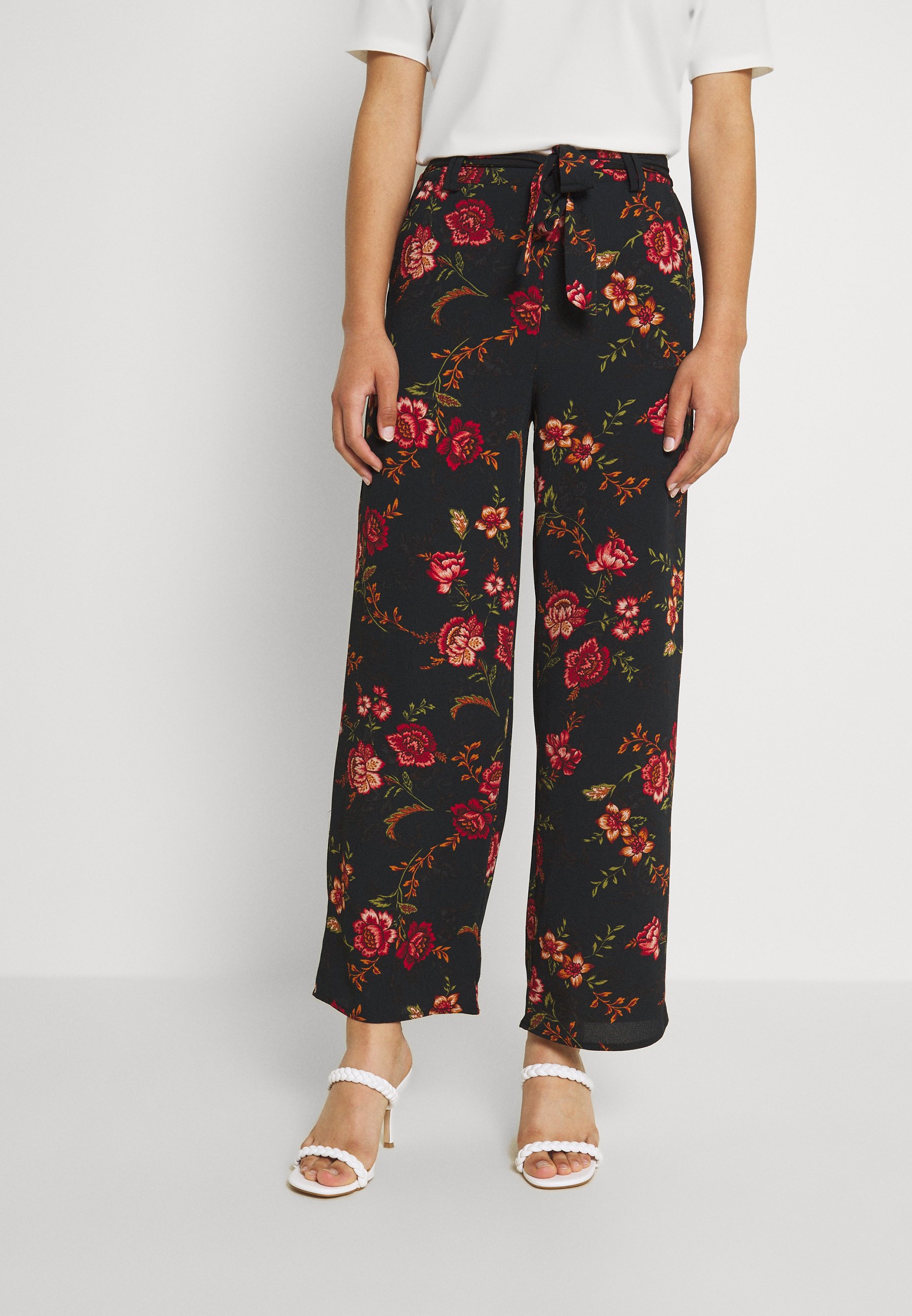 ONLY ONLNOVA PALAZZO PANT - Broek - black/Zwart - Zalando.nl