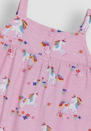 Růžové bezramínkové šaty s potiskem jednorožce a květin, vyrobené z měkké látky, s detailemi z knoflíků a nařaseným pasem.