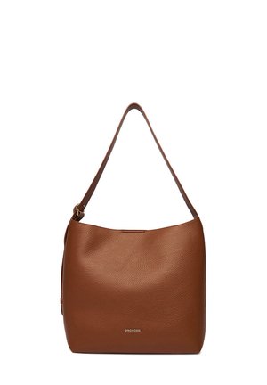 Braune Leder-Umhängetasche mit verstellbarem Riemen und dezentem Markenlogo auf der Vorderseite, dargestellt vor weißem Hintergrund.