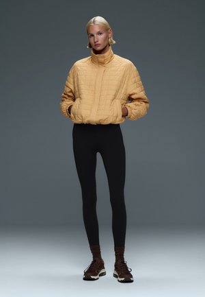 OYSHO, COMFORTLUX SUPER HIGH RISE ANKLE-LENGTH - Leggings - black