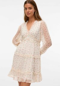 Vero Moda VMSMILLA FRILL  - Vardagsklänning - bright white