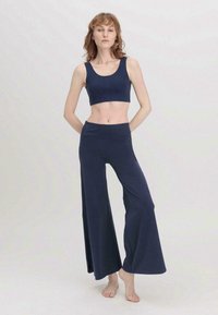 hessnatur FITTED - Top - dunkelblau