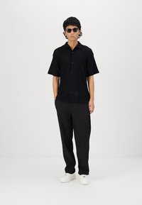 Only & Sons ONSSINUS PANT - Püksid - black