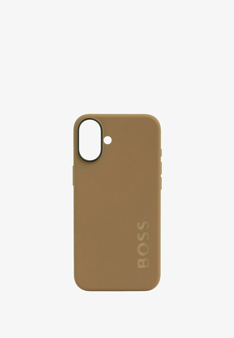 Beige telefoonhoesje met een matte afwerking, openingen voor camera en knoppen, en het geperste "BOSS"-logo aan de zijkant. Soepele textuur.