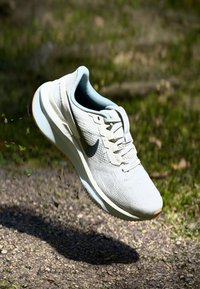 Nike Performance - STRUCTURE 25 - Road running shoes - white/anthracite Thumbnail Image 1