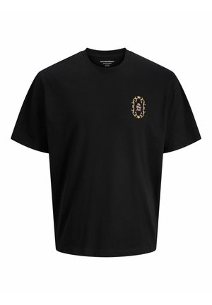 Mustat puuvillapaita, jossa on rento istuvuus, lyhyet hihat ja koristeellinen kultainen ja vaaleanpunainen brodeeraus vasemmalla rintamuksella.