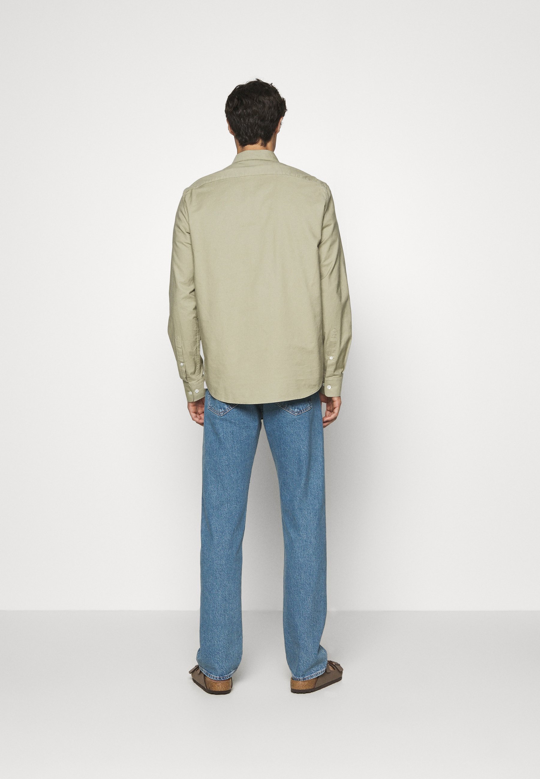 ARKET SHIRT Skjorte khaki green dusty lightkhaki ARKET SHIRT Skjorte khaki green dusty lightkhaki