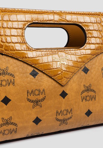 MCM DIAMOND VI SML C - Schoudertas - cognac