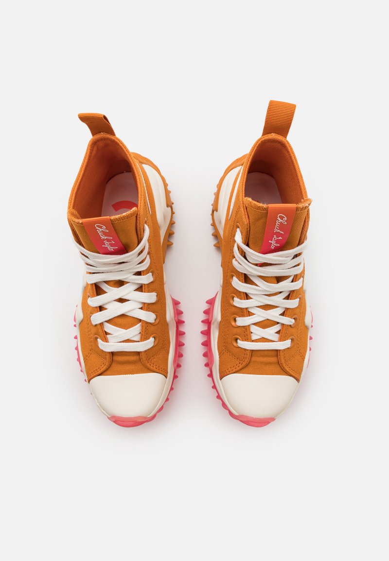 converse run star motion monarch strawberry jam egret unisex shoe